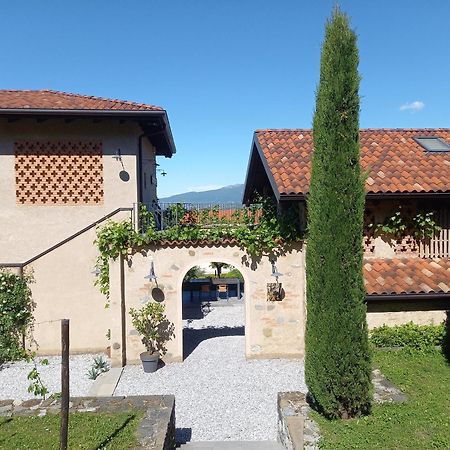 Oggiono B&B Cascina La Cinciallegra מראה חיצוני תמונה