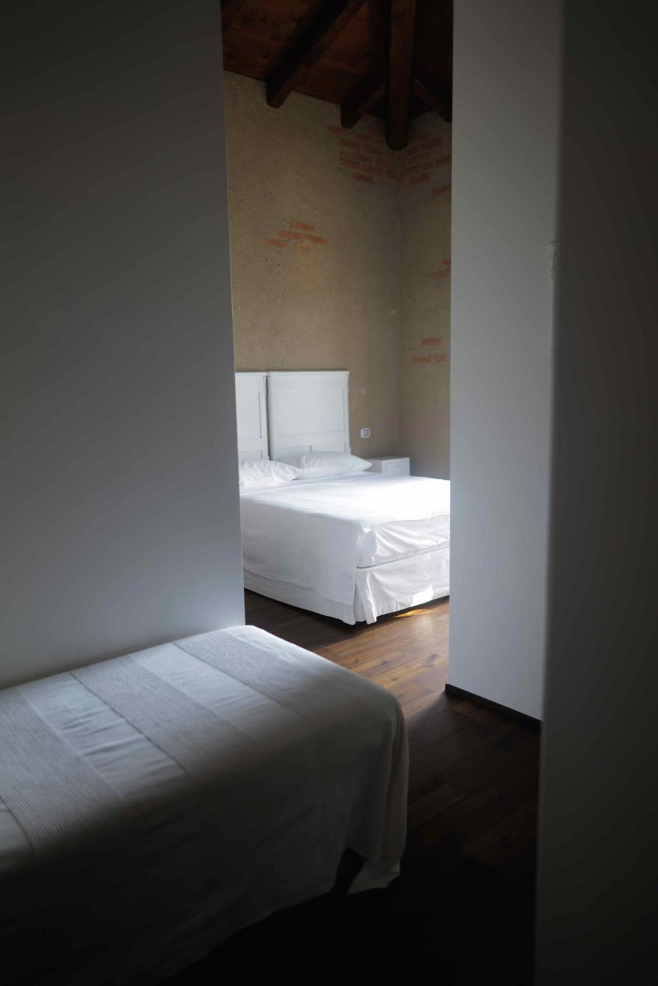 Oggiono B&B Cascina La Cinciallegra מראה חיצוני תמונה