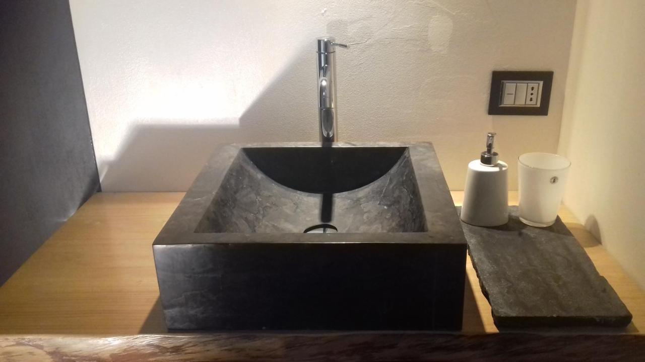 Oggiono B&B Cascina La Cinciallegra מראה חיצוני תמונה